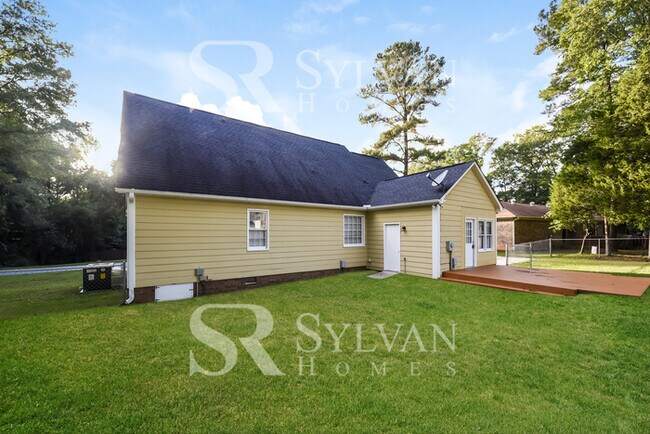 Building Photo - The Lifestyle You Deserve.