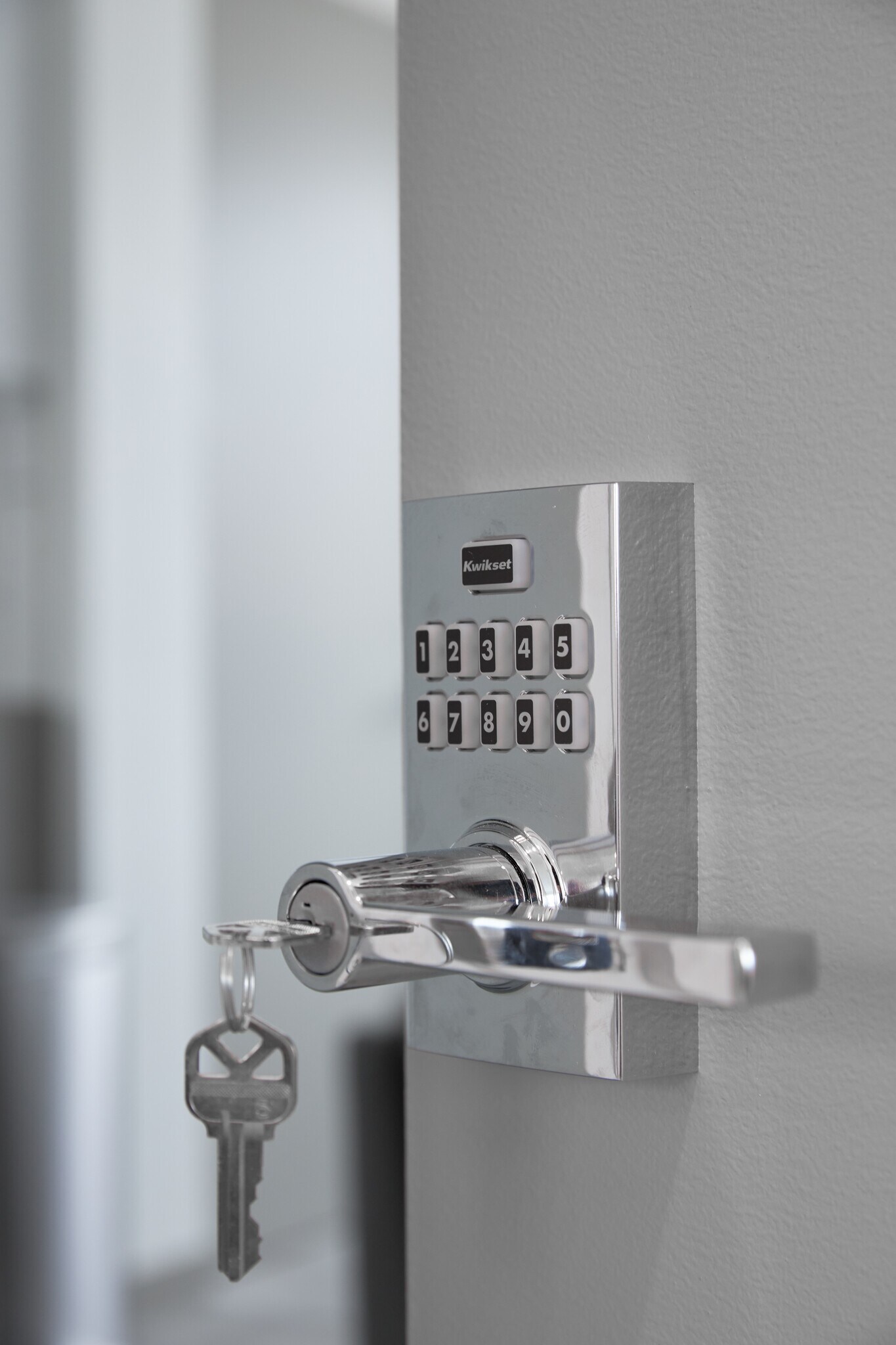 Building Photo - 2929 S La Brea Ave