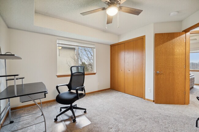 Building Photo - 40 Zeller Crossing
