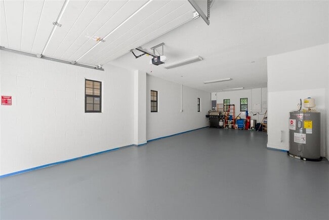 Building Photo - 2211 Soho Bay Ct