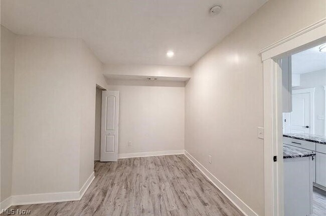 Building Photo - 3402 Erin Ave