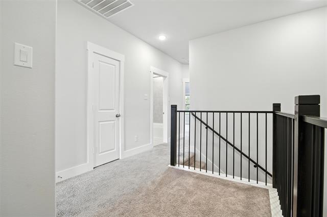 Building Photo - 7565 Reis Ln