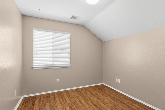 Building Photo - 115 Teasley