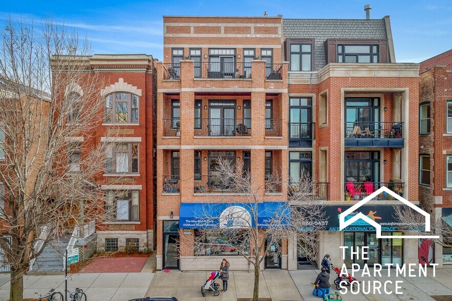 Building Photo - 3827 N Southport Ave