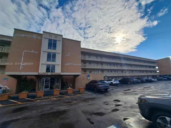 Building Photo - 5100 SW 90th Ave