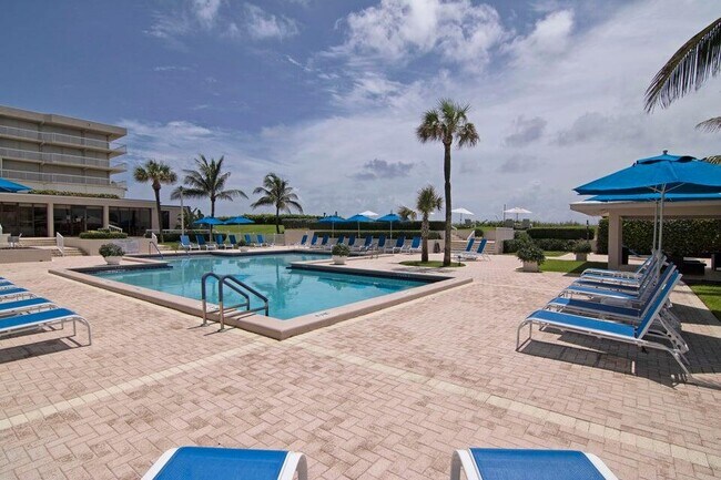 Building Photo - 3250 S Ocean Blvd