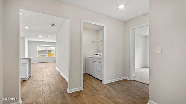 Building Photo - 5824 Tiagra Dr