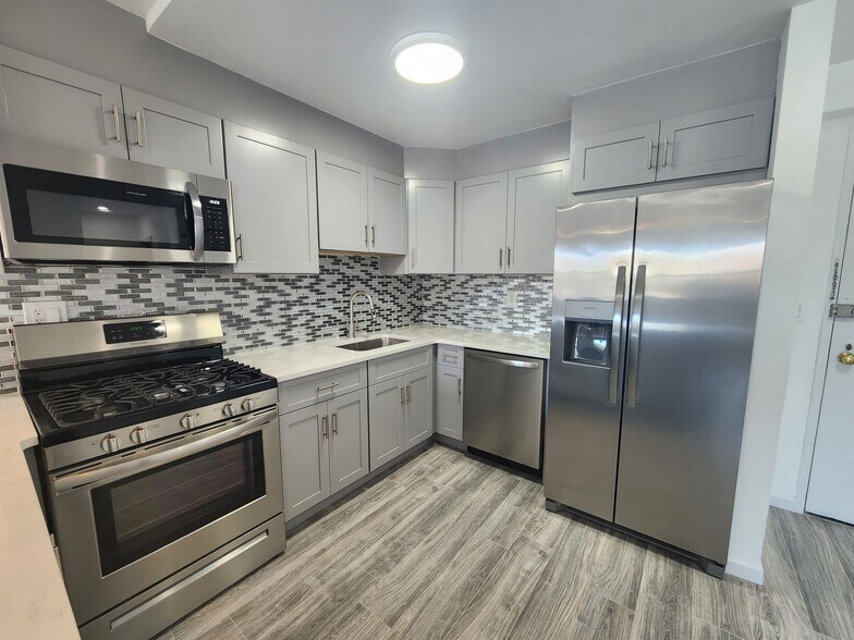 Building Photo - 7100 JFK Blvd E