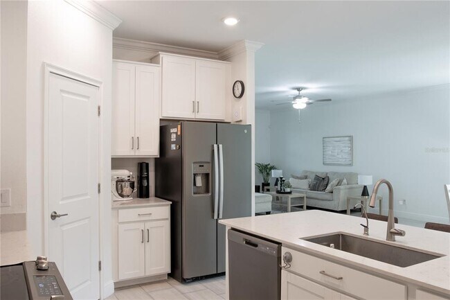 Building Photo - 10125 Campanula Ct