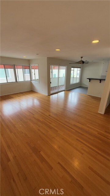 Building Photo - 1174 E Ocean Blvd