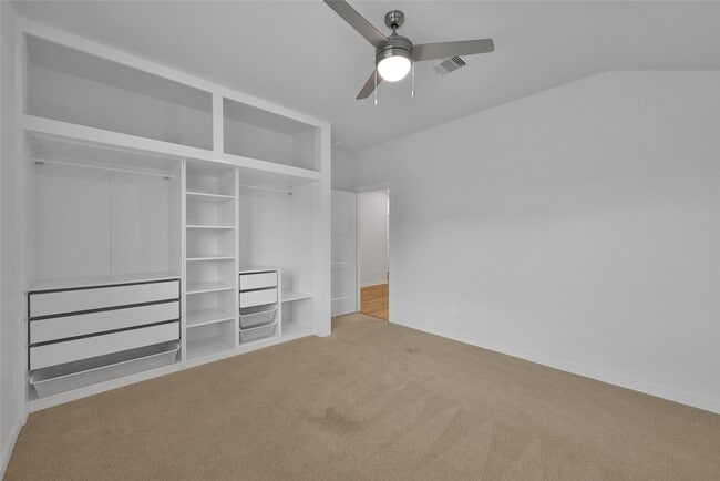 Building Photo - 14213 Wonder Lake Ln