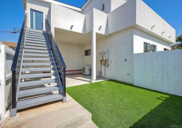 Building Photo - 573 Florida St