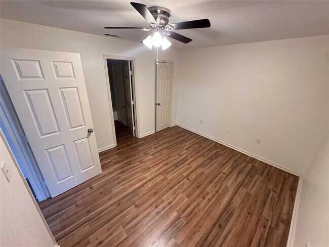 Building Photo - 8207 Sam Rayburn Dr