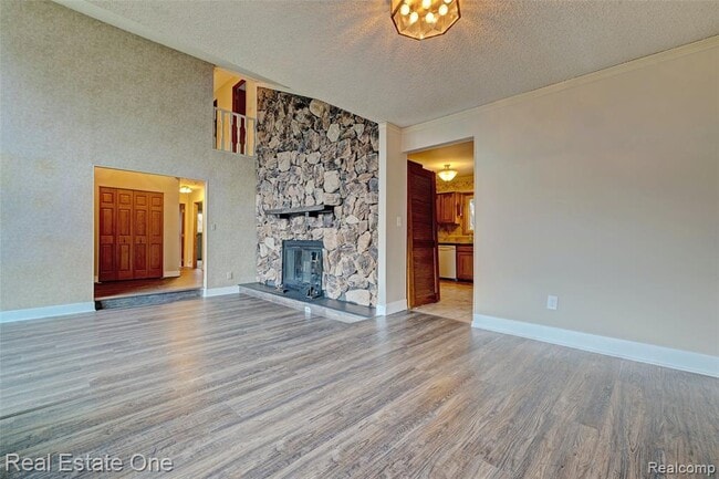 Building Photo - 5307 Metamora Rd