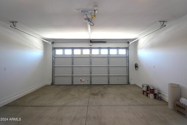 Building Photo - 1649 W la Mirada Dr