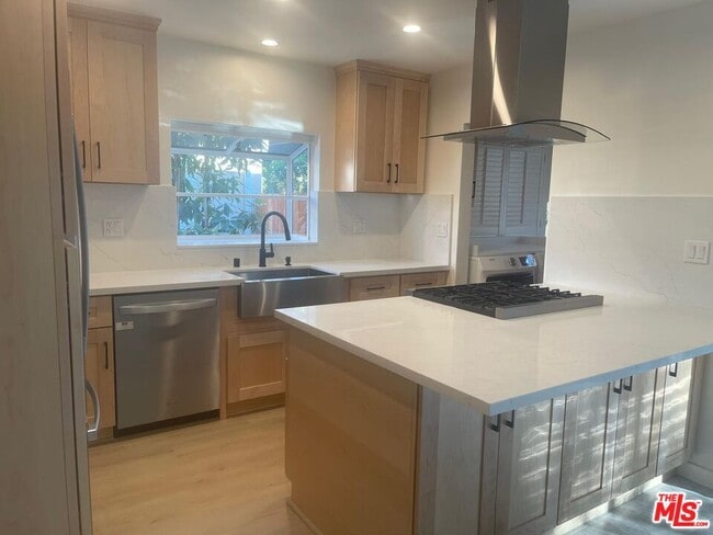 Building Photo - 8310 Pershing Dr