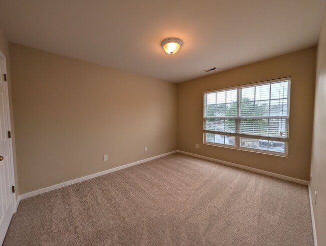 Building Photo - 5122 Brooke Lauren Ln