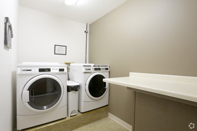 Laundry Room - Meadowood