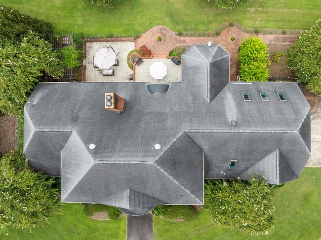 Building Photo - 450 Cox Rd