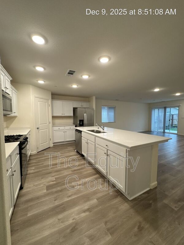 Building Photo - 7040 Avenue 310