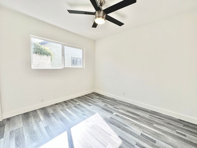 Building Photo - 1508 S Orange Dr