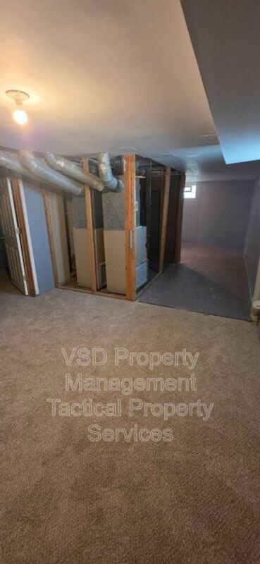 Building Photo - 3486 W 60th St