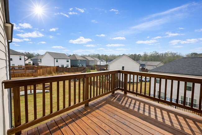 Building Photo - Spacious 5 Bedroom Dawsonville Home with Rare Basement Just Minutes from GA 400 and the Outlets