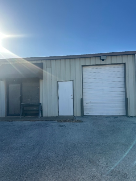 Building Photo - 2221 W SW Loop 323