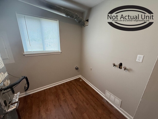 Building Photo - 7301 N Moberly Dr