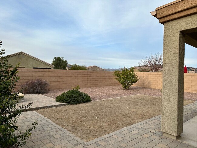 Building Photo - Beautiful Home in Saguaro Bloom!