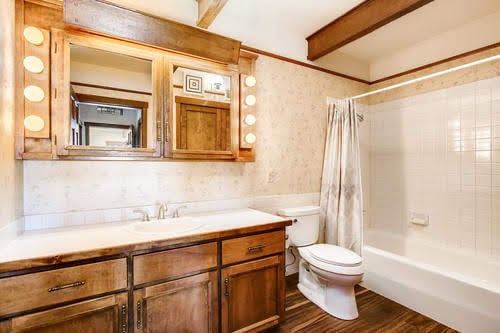 Building Photo - 650 Freeland Ct