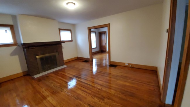Building Photo - 303 Laforte Ave