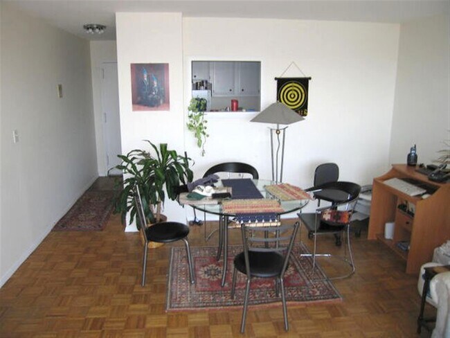 Building Photo - 11A Trowbridge St