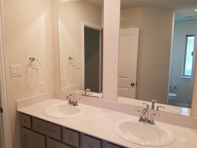 Building Photo - 218 Moon Dance Ct