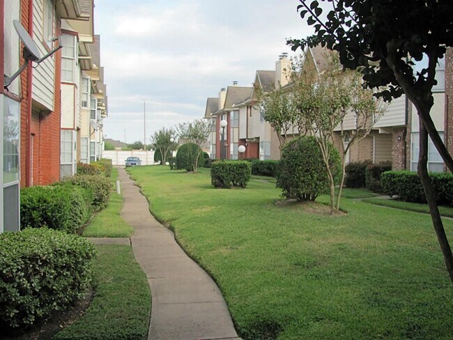 Building Photo - 8310 Wild Rose St