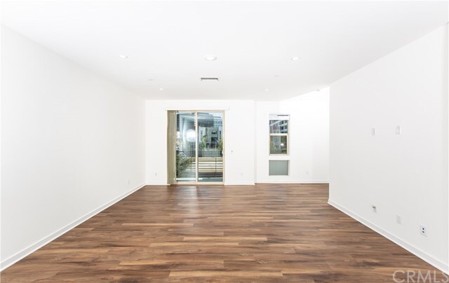 Building Photo - 170 placemark