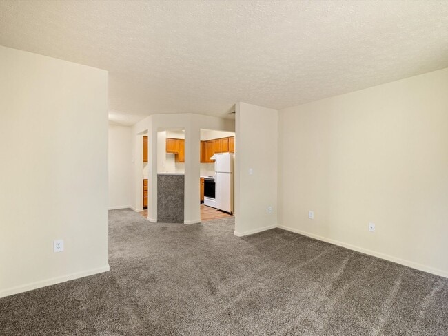 Building Photo - Castle Schools*********Affordable**********Newburgh Indiana 2 Bedroom
