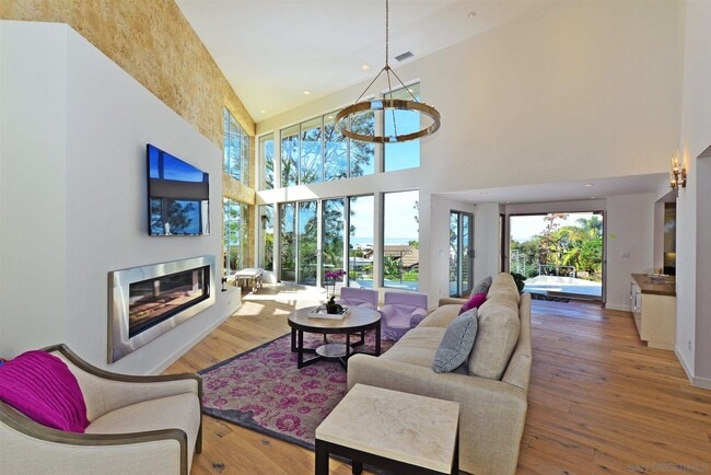 Building Photo - 13721 Pine Needles Dr