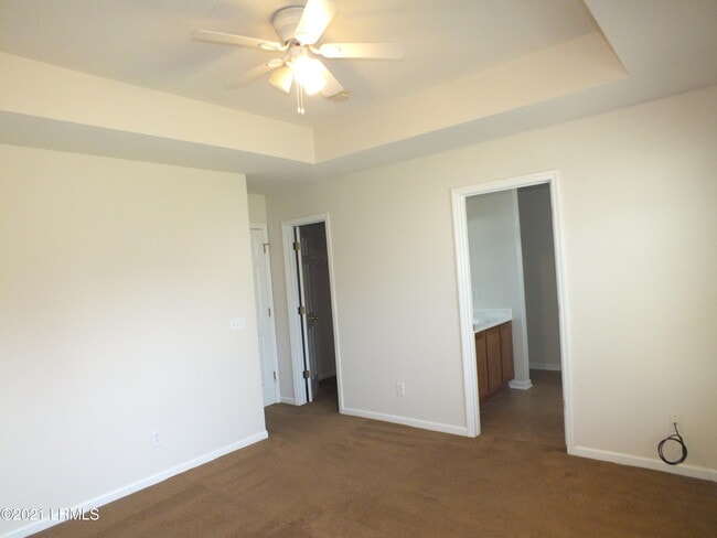 Building Photo - 255 Colony Dr