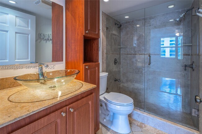 Building Photo - 770 Claughton Island Dr