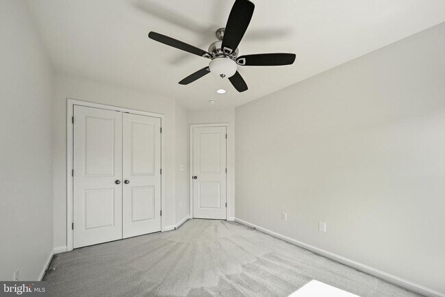 Building Photo - 23493 Adagio Terrace