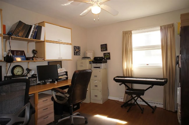 Building Photo - 2515 Mandrake Dr