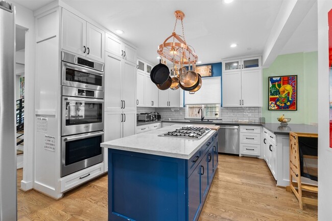 Building Photo - 4503 McKinney St