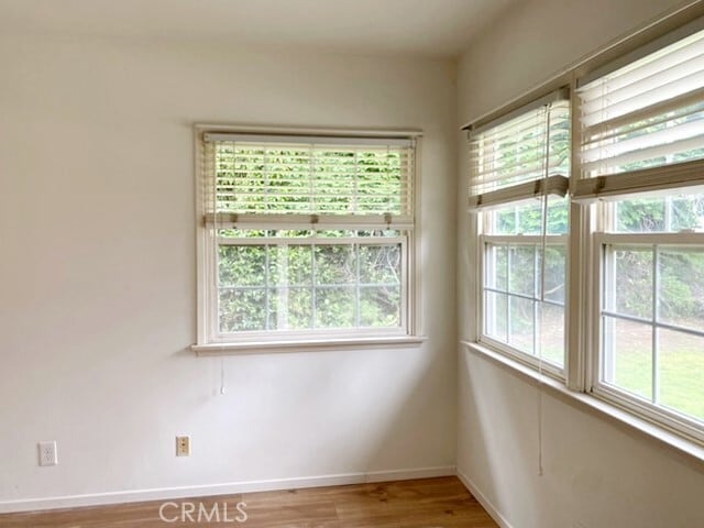 Building Photo - 4457 Oakwood Ave