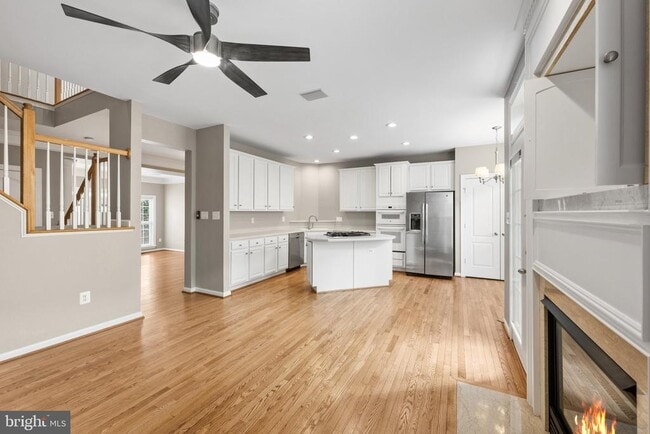 Building Photo - 2821 Laura Gae Cir