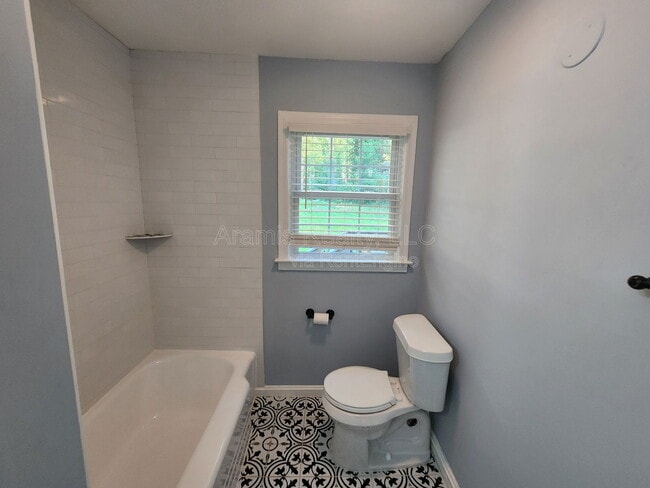 Building Photo - 2992 Palm Dr