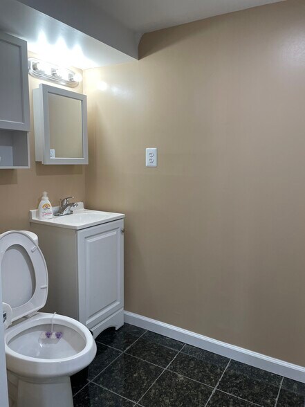 Building Photo - 2619 McKean St