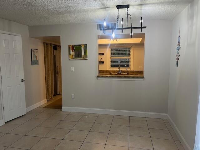 Building Photo - 1000 Shorewinds Dr