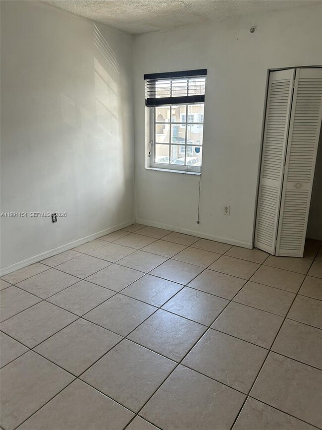 Building Photo - 6425 SW 130th Pl