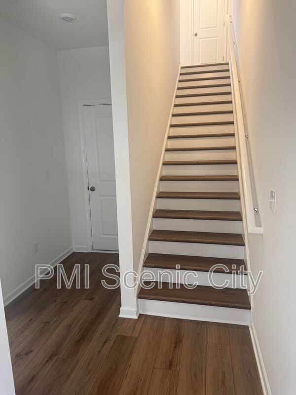 Building Photo - 244 Asbury Oak Ln